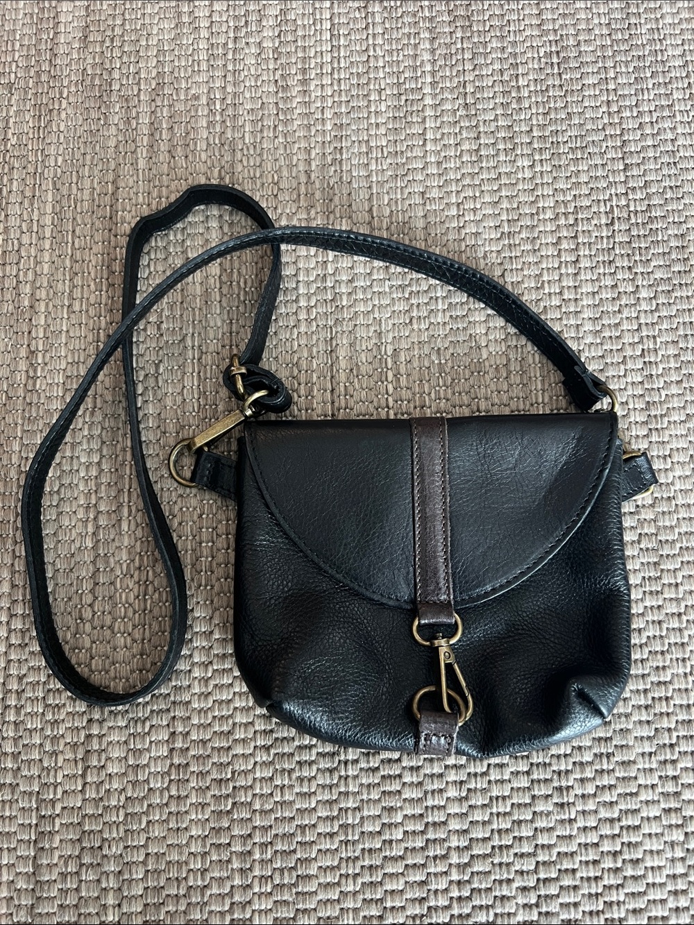 SUNDANCE Vera Pelle Genuine Leather Black Small Crossbody Bag
